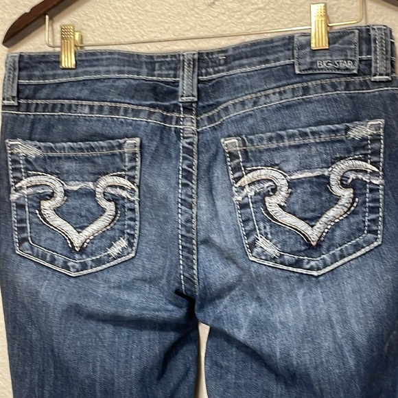 Big Star Women's Distressed Hazel Curvy Fit. Good Vintage Condition. Size 30L. - Picture 1 of 12